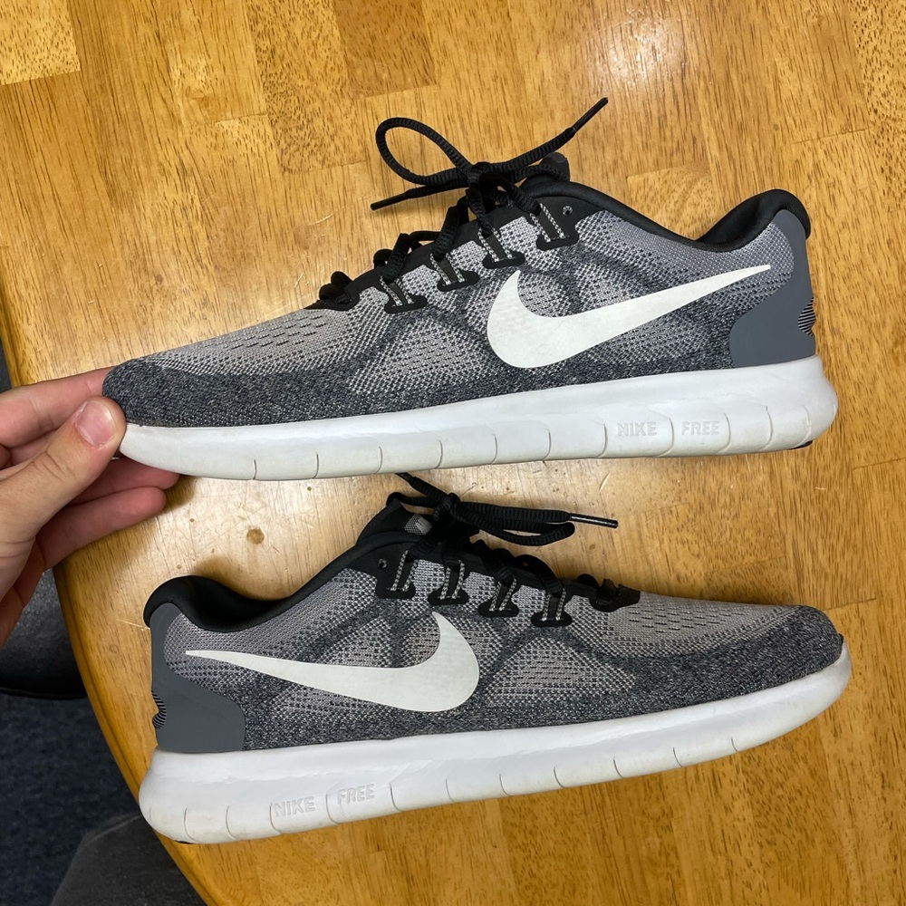 Men’s Nike free run 2018 size 10, grey white black